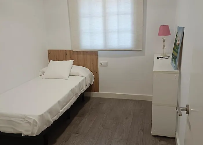 3 Medina Azahara Apartment